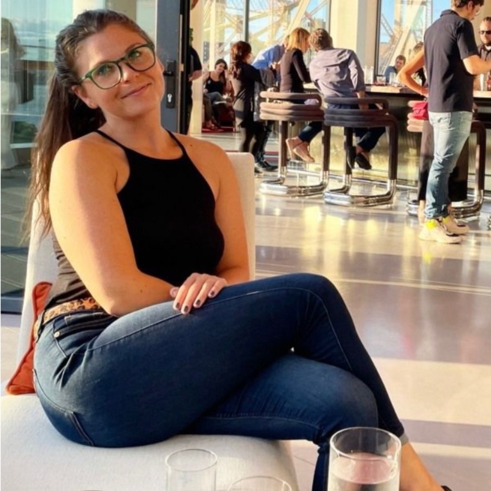 Meet your Posher, Lauren